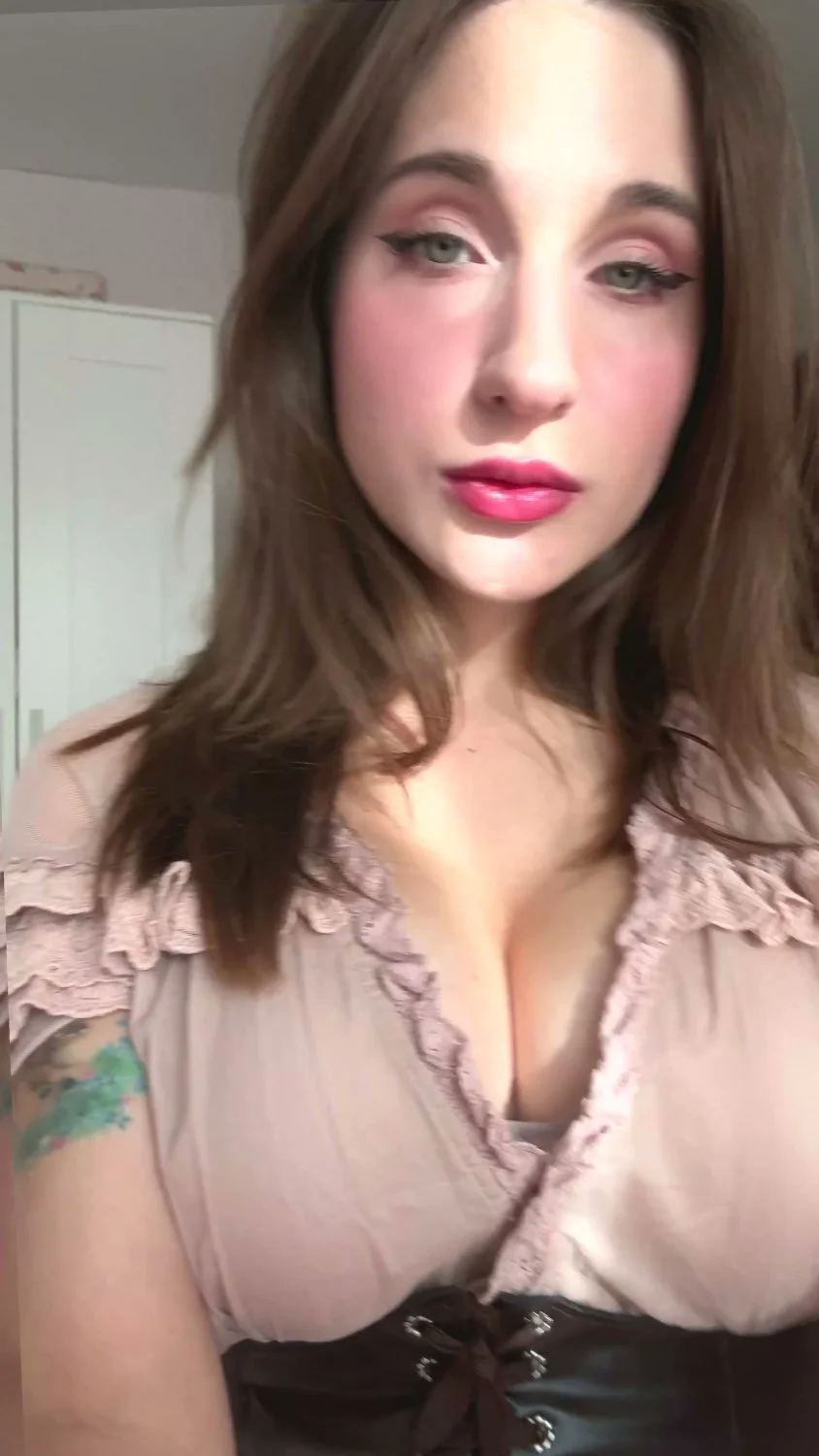 🔞 horny petite body cumming hard wet dripping cum 🫦💦 My OF image 3