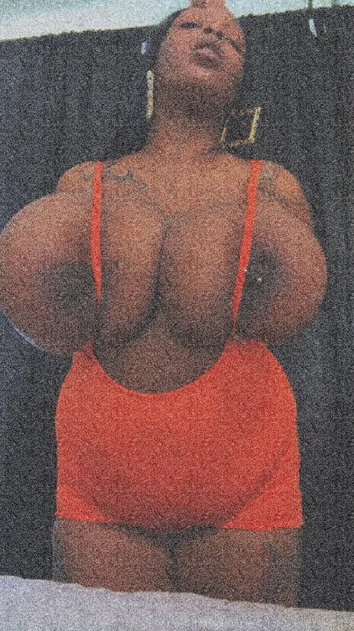 HHpVLnGXEAQOFuS main image