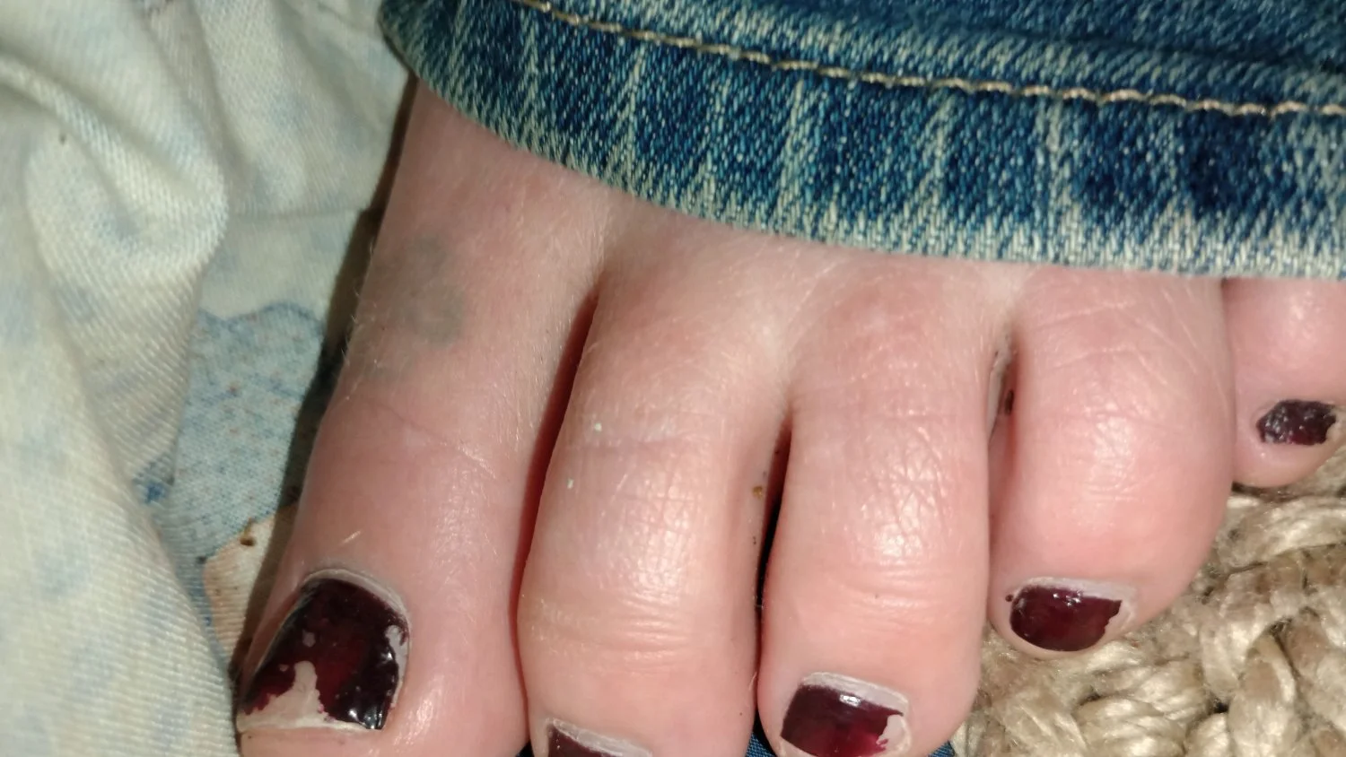 My sisters feet I took for my man image 3