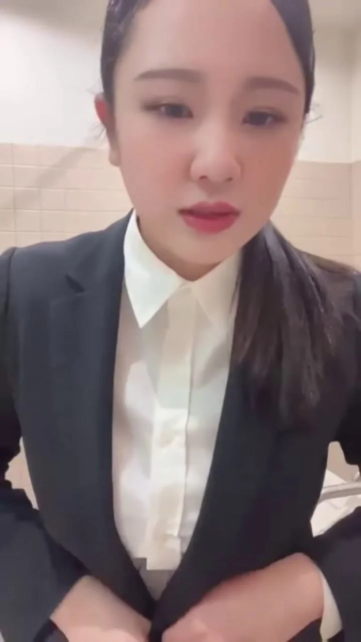 Chinese business woman has fun on break image 6