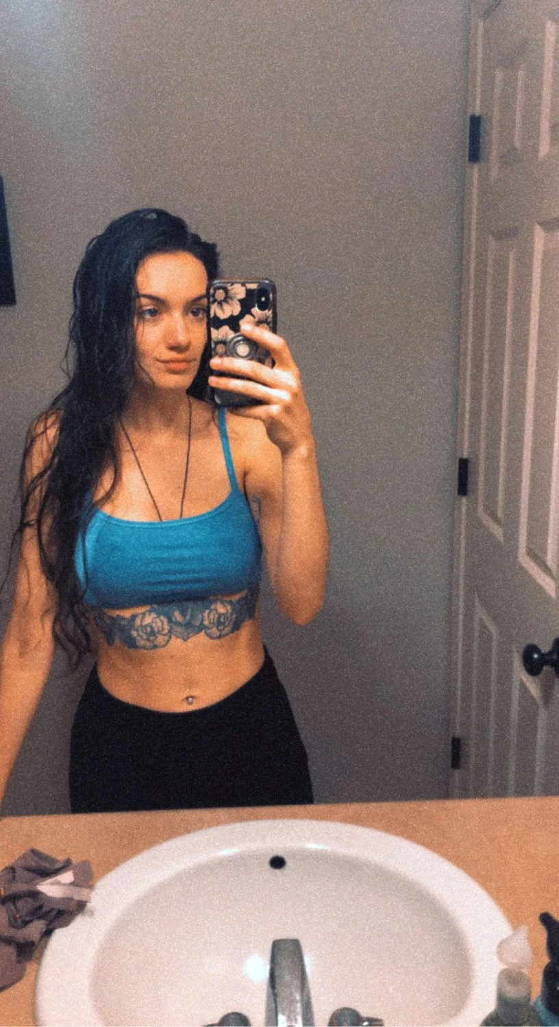 Gorgeous Girl Shows Off Her Perfect Body image 17