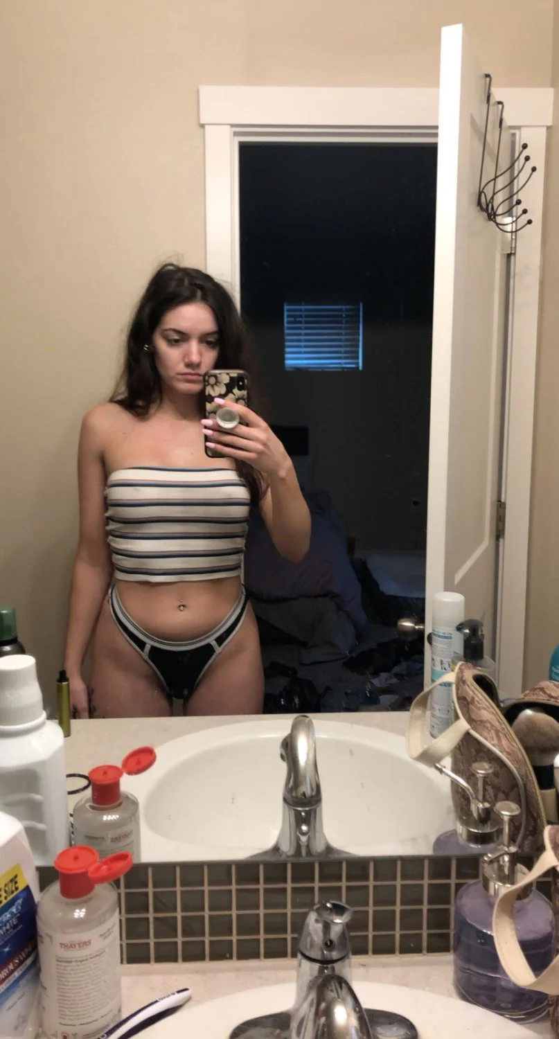 Gorgeous Girl Shows Off Her Perfect Body image 32