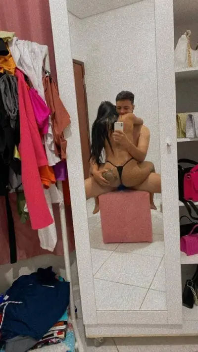 Morena novinha rabuda caiu na net fudendo safada deixou o corno garvar ela quicando na rola cover image