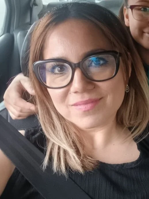 Rica cajera madurita de tetas caidas image 3