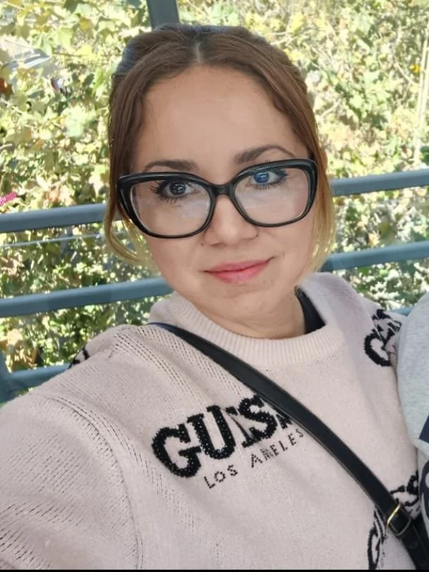 Rica cajera madurita de tetas caidas image 9