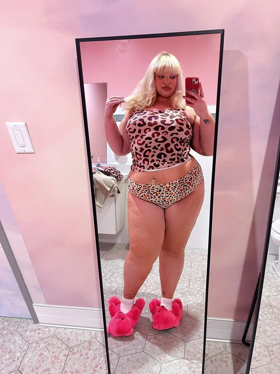 Sweet Ladyk Sexy image 2