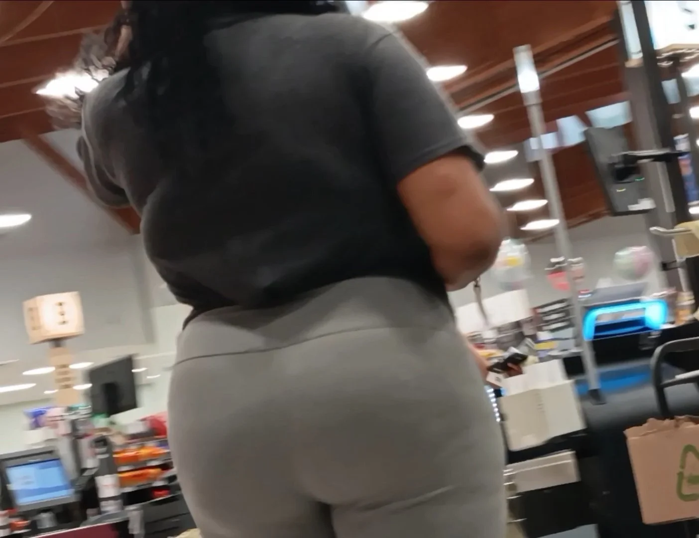 Store ass 2 image 2