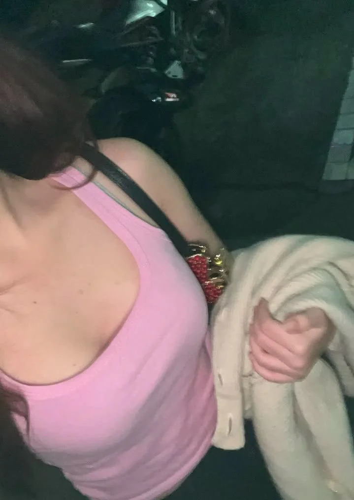 Sharing cuck’s irl. cuck wants her to be gang raped in a bar image 3