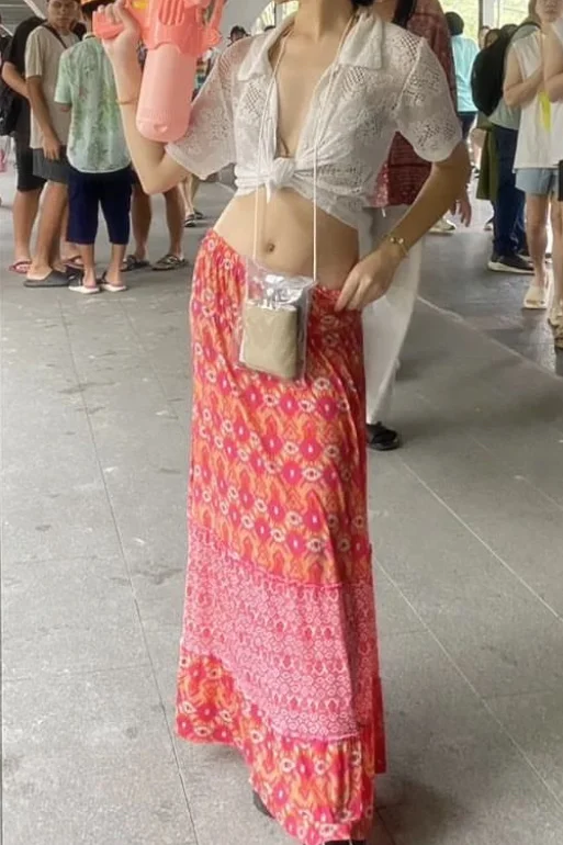 Sharing cuck’s irl. cuck wants her to be gang raped in a bar image 9