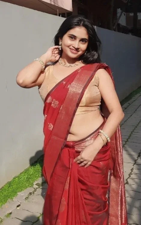 Busty indian baddie aishwarya from bangalore got hardfuck in hotel with her friends image 10