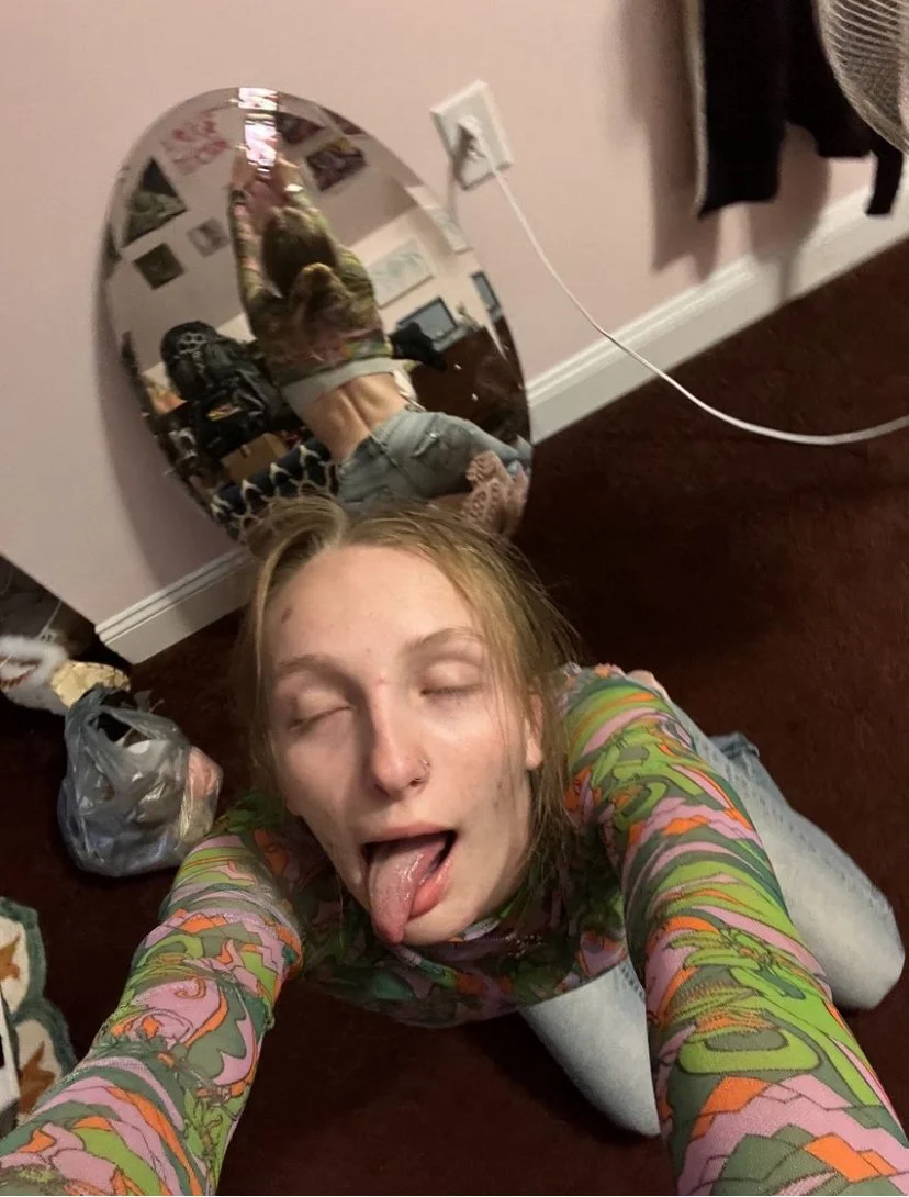 XXX image 3