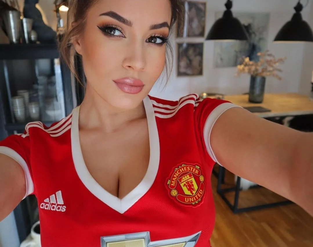 Manchester united slut image 15