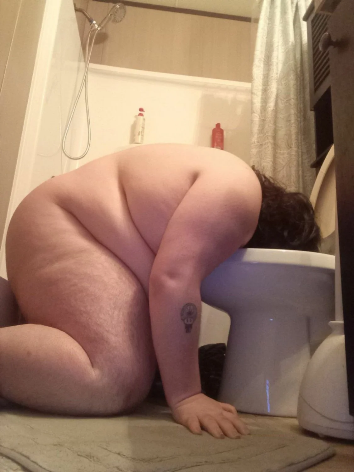 Ruin this stupid toilet fags life image 4