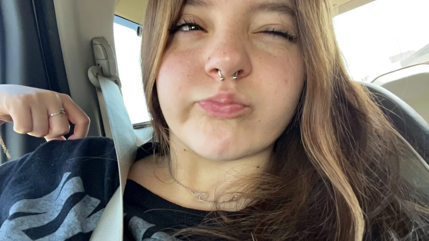 18 yr old slut with massive breasts!! main image