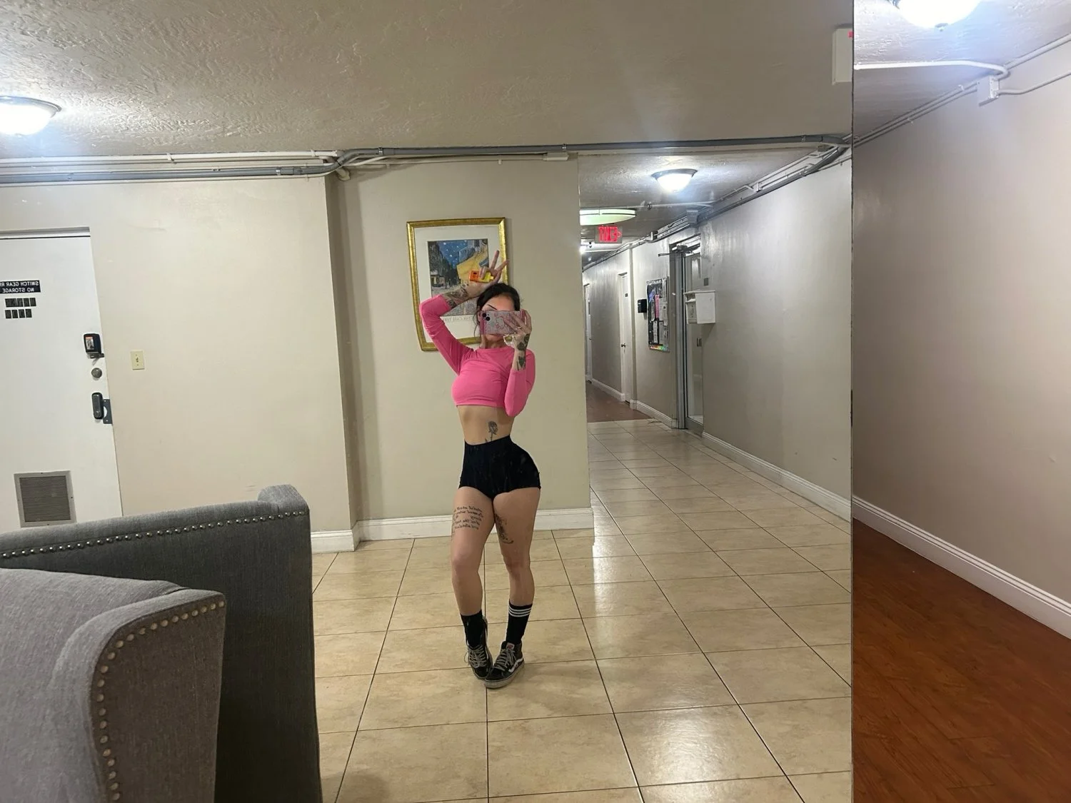 Twitter slut bee - see the videos image 23