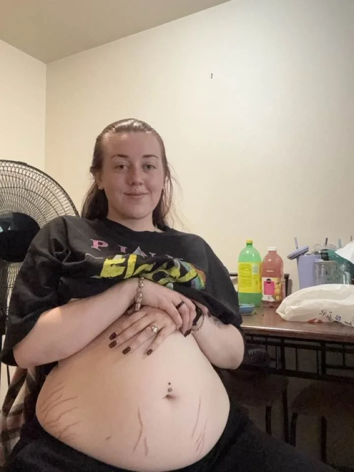 Leah Parkrey pt 2 fat cheating married anal pig loves to gape her holes and fart out her toys. image 3