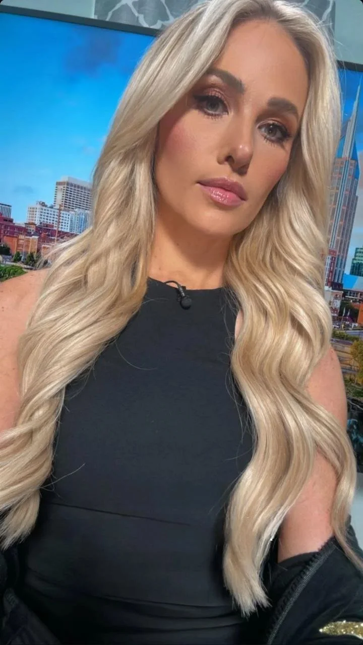 Smoking Hot Blonde Tomi image 38