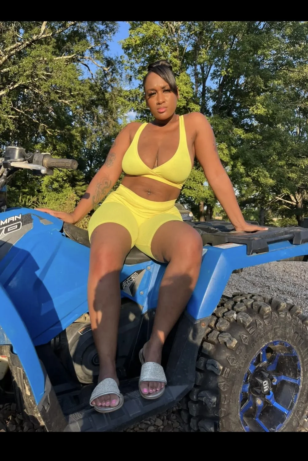 Anyone know this beautiful ebony auntie? image 2