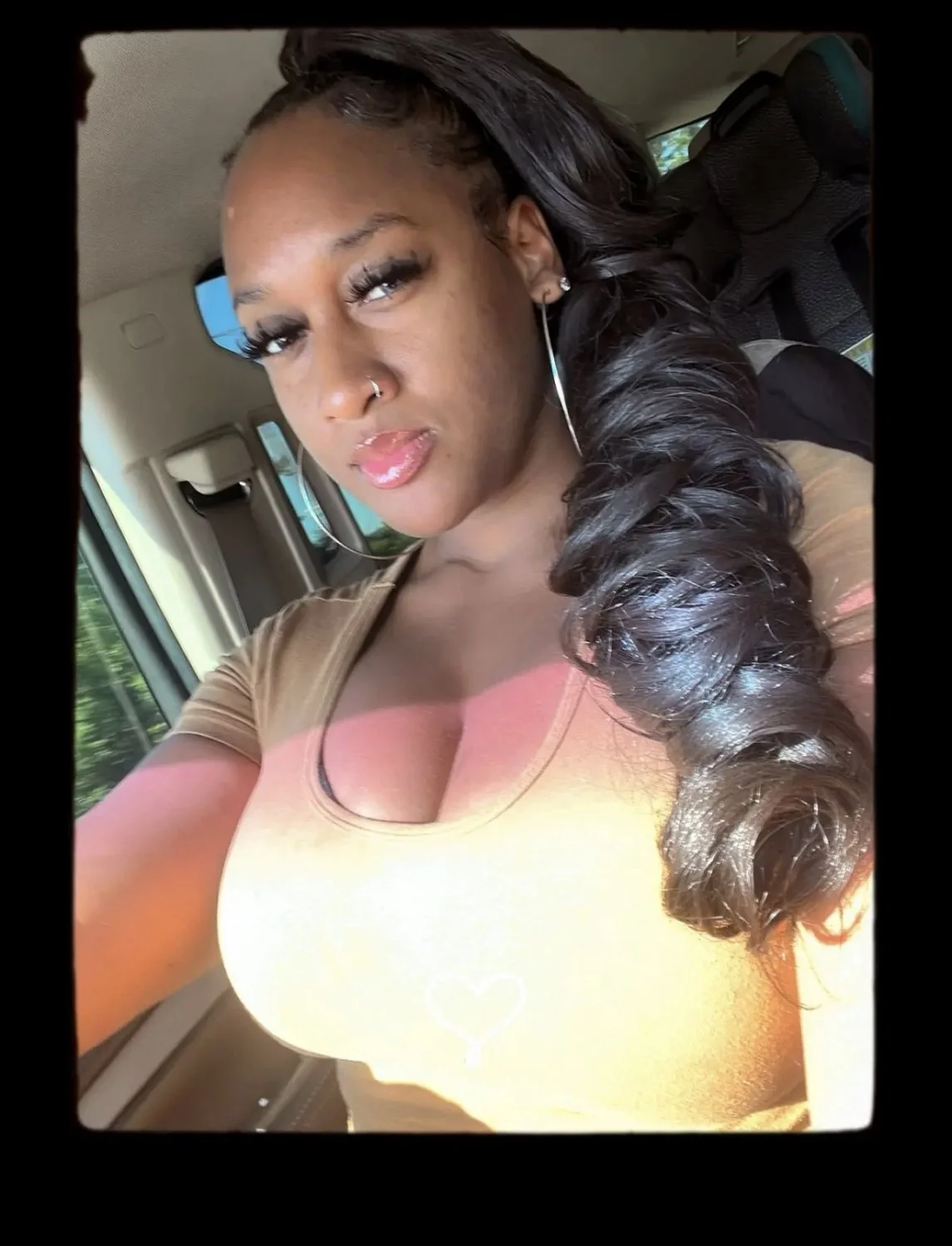 Anyone know this beautiful ebony auntie? image 7