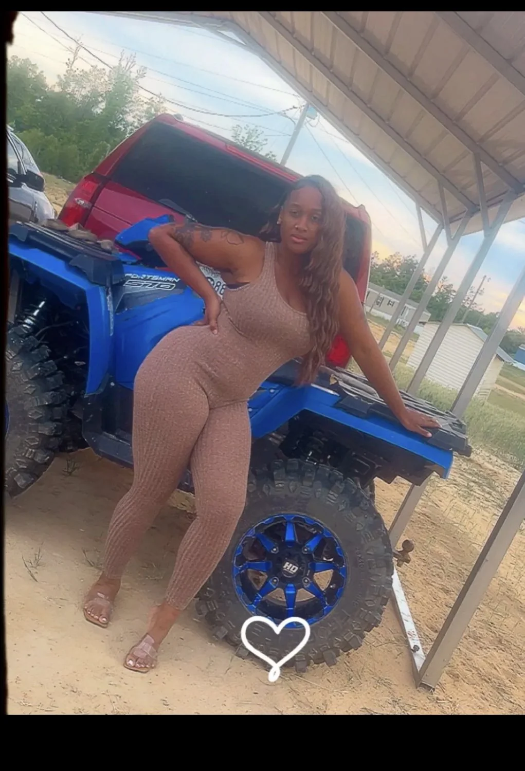 Anyone know this beautiful ebony auntie? image 8