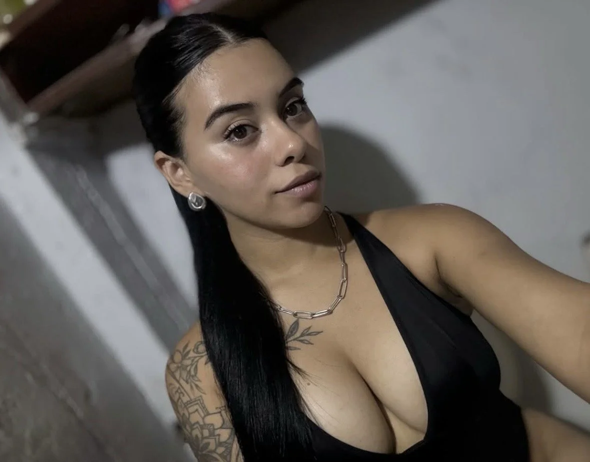Pendeja Argentina bien puta / mica Sánchez image 3
