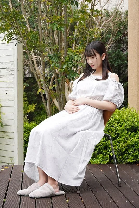 Slutty Asian wife actively Creampie Fuck for baby image 9
