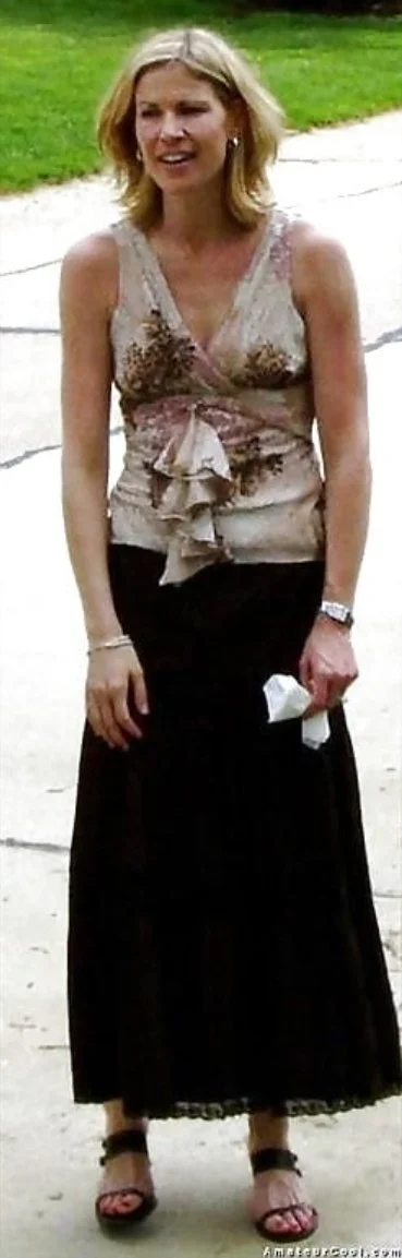 Michelle a Illinois Slutty Milf 2.0 image 17