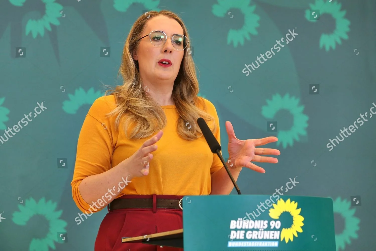 Slim thicc fat booty slut katherina dröge 🤤😍🥰🇩🇪🤌🏿✨️ image 9