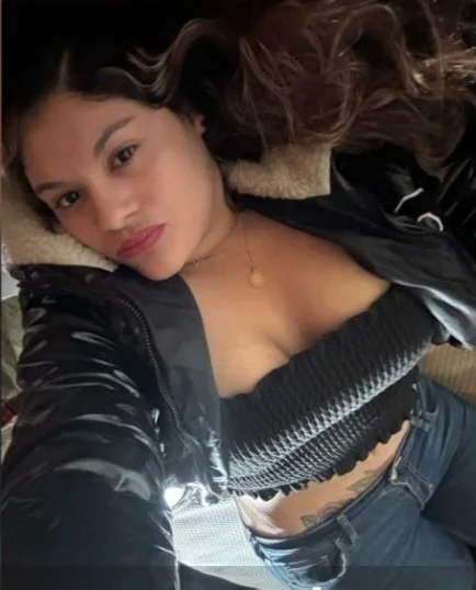 Latina Hermosa image 14
