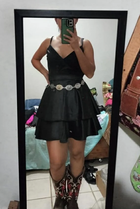 Anna Delgado puta flaquita exhibida image 12