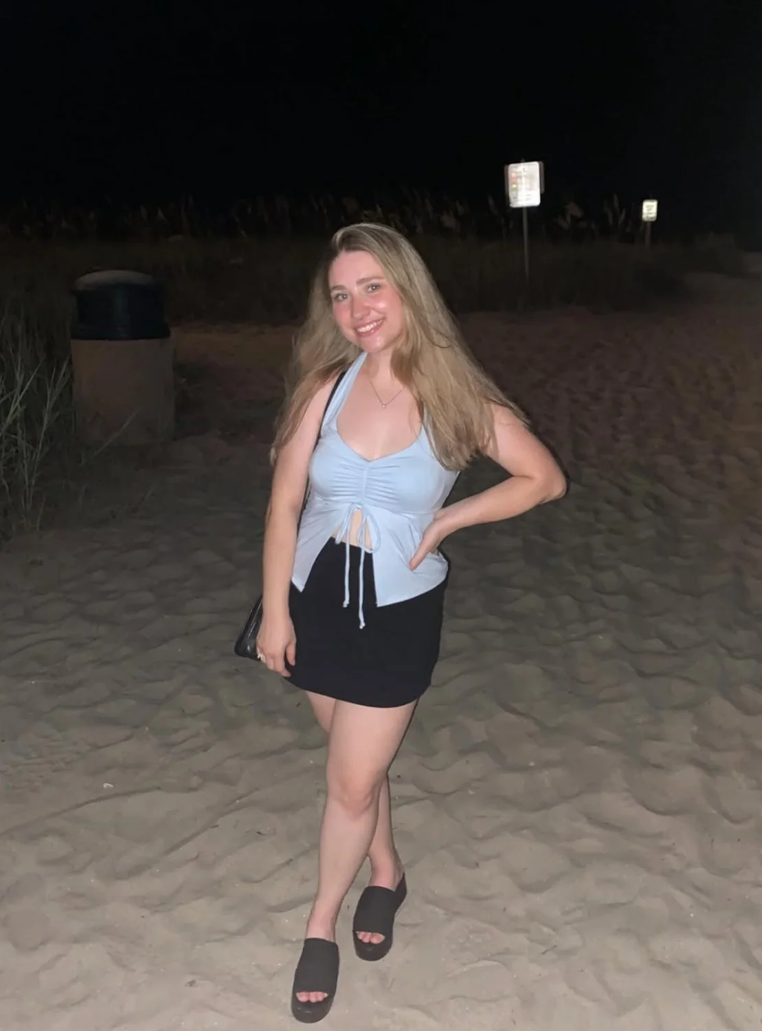 Someone please send videos of you cumming to my crush. image 4