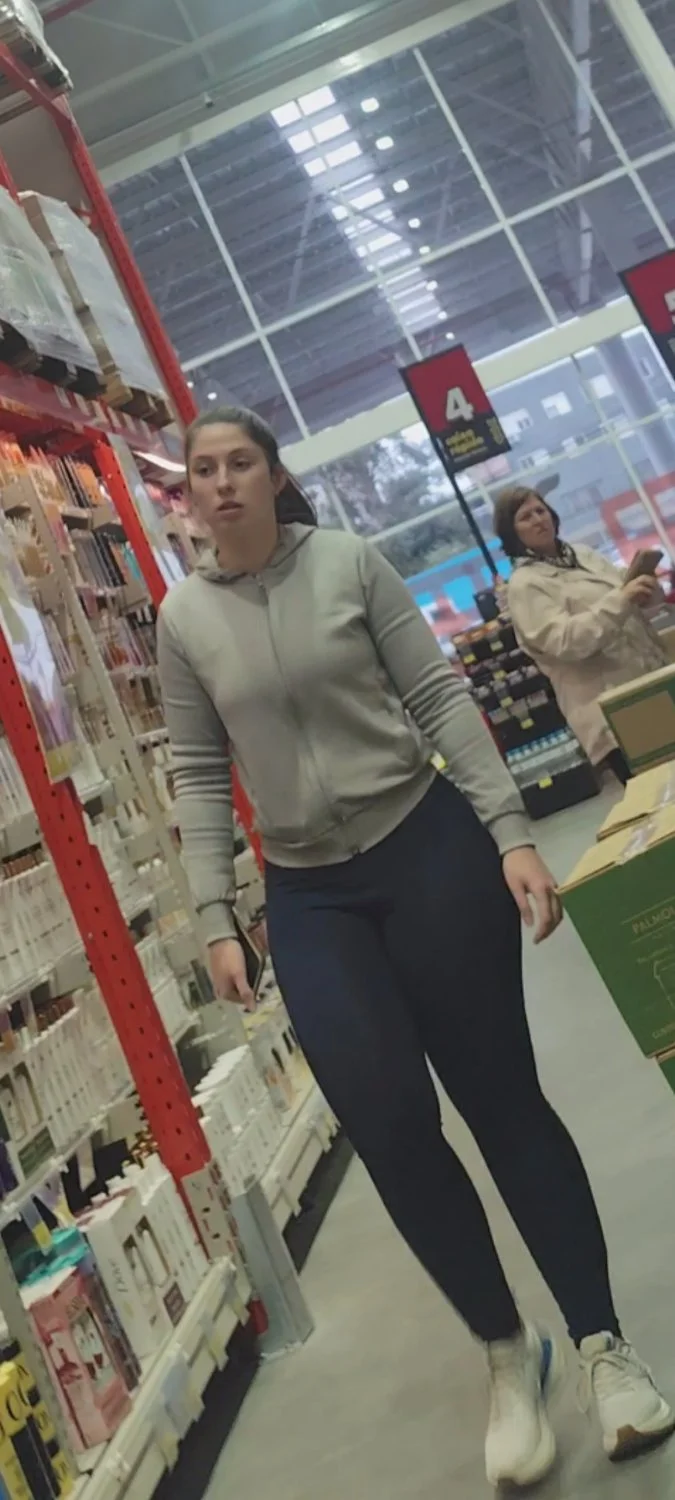 Ass in public 21 image 14
