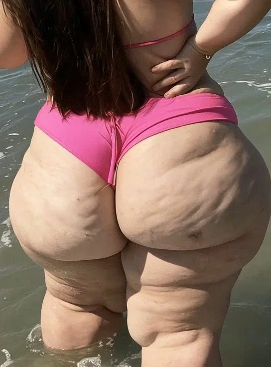 Cellulite CurvyButt image 2