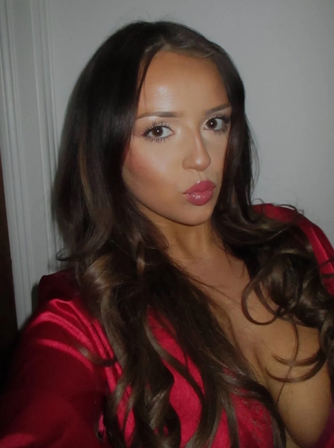 Busty Teen Bop Sophie image 3