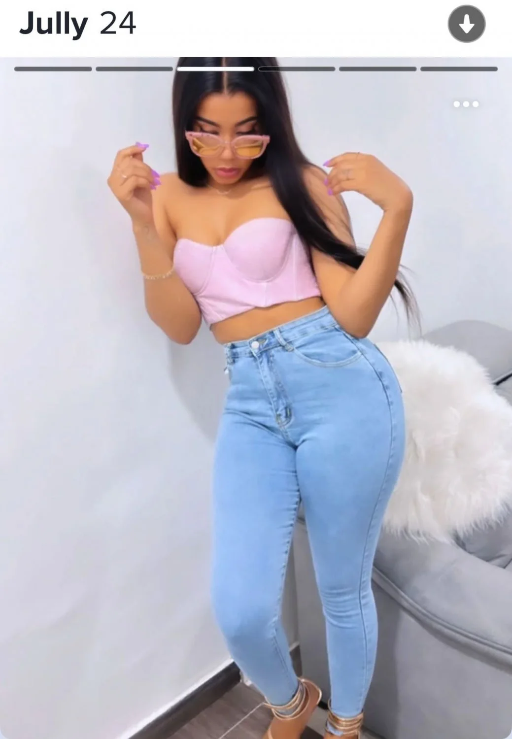 Is she a Baddie or not? image 5