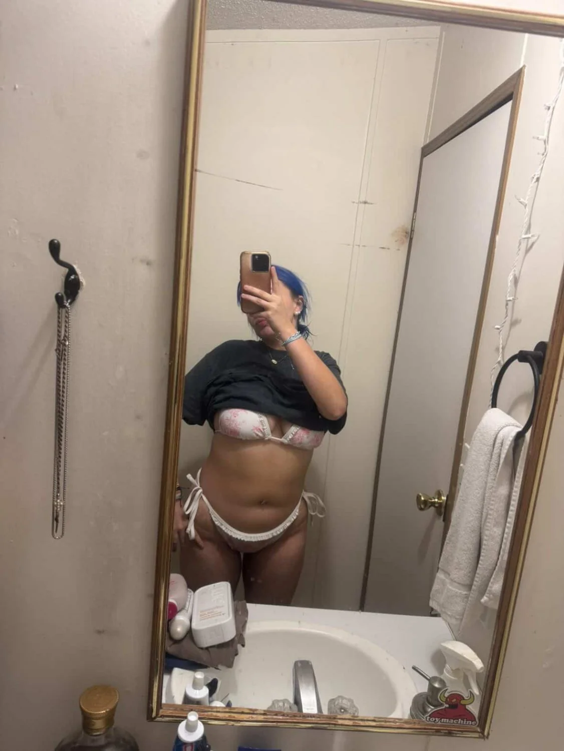 Georgia slut main image
