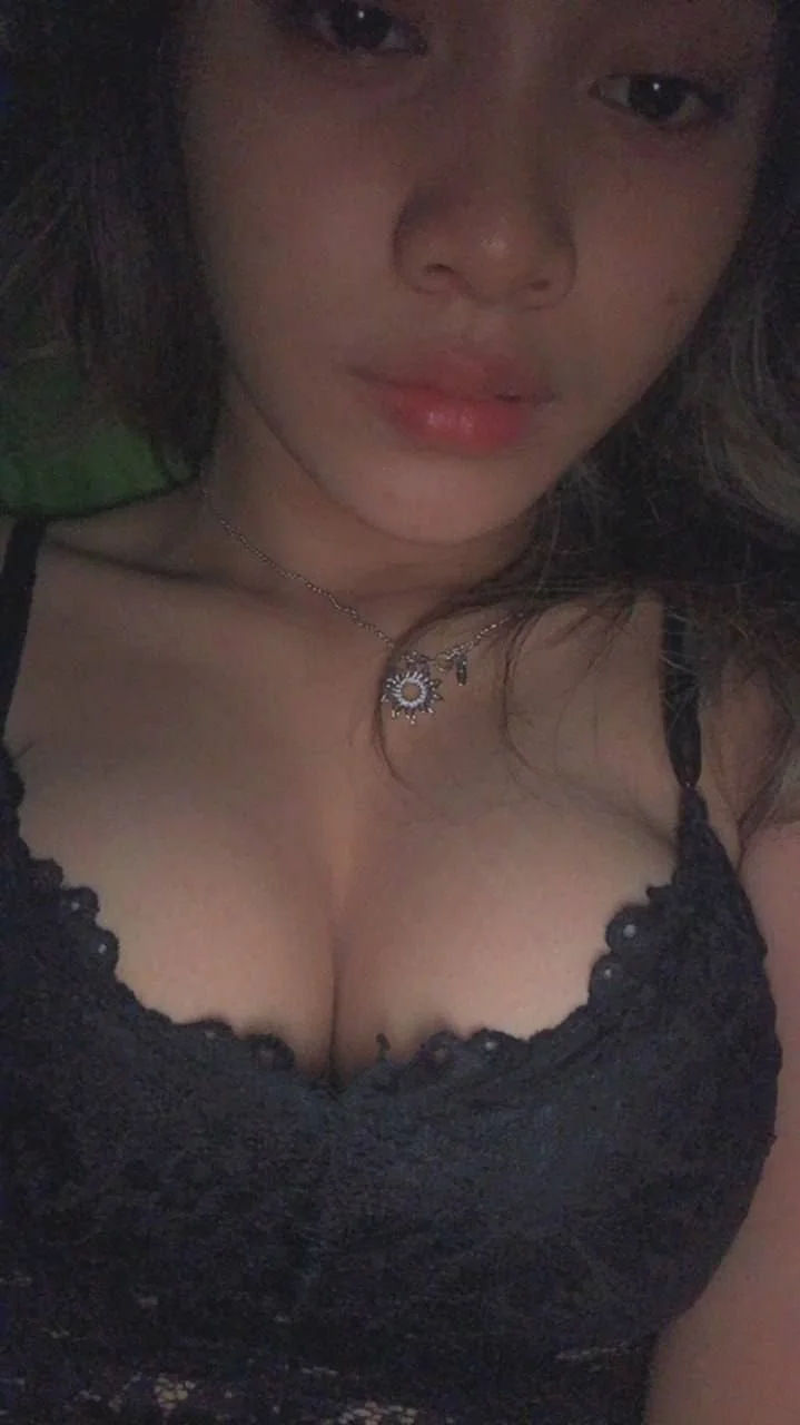 hot pinay 009 image 3