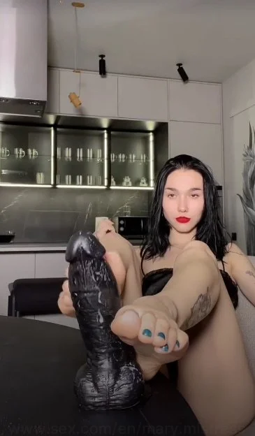 mary.mistres image 10