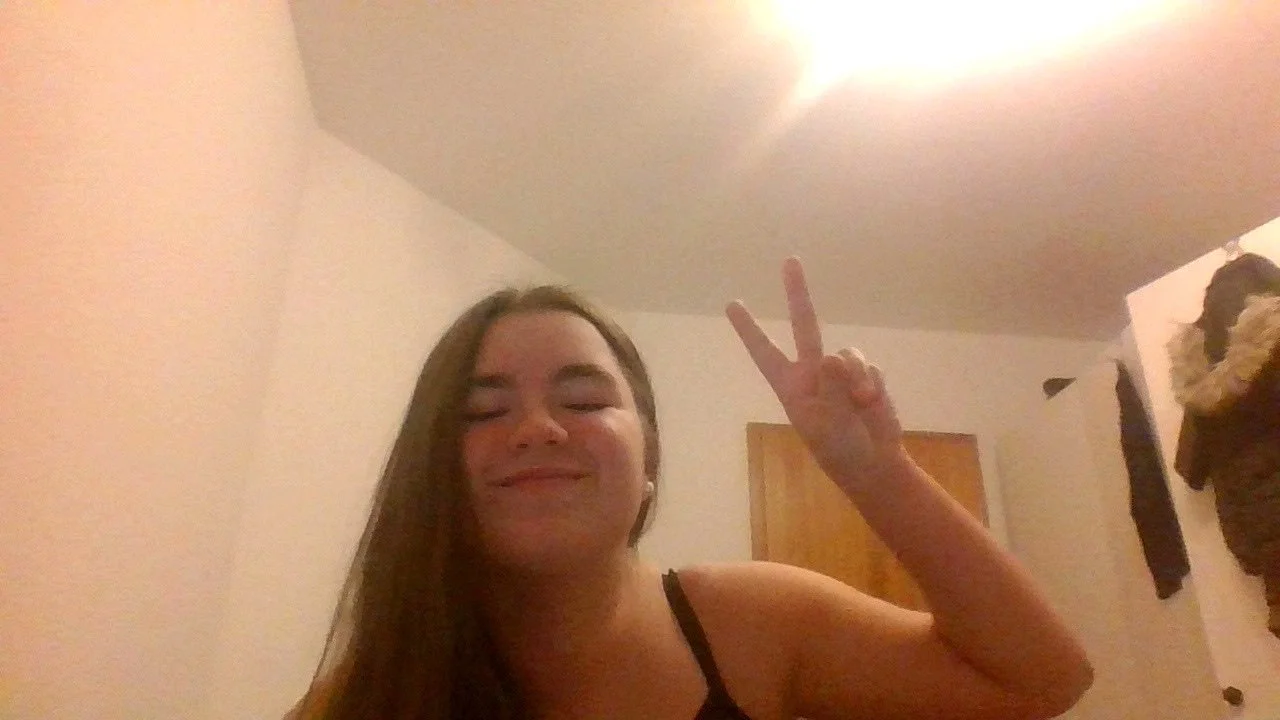 Leonie image 9