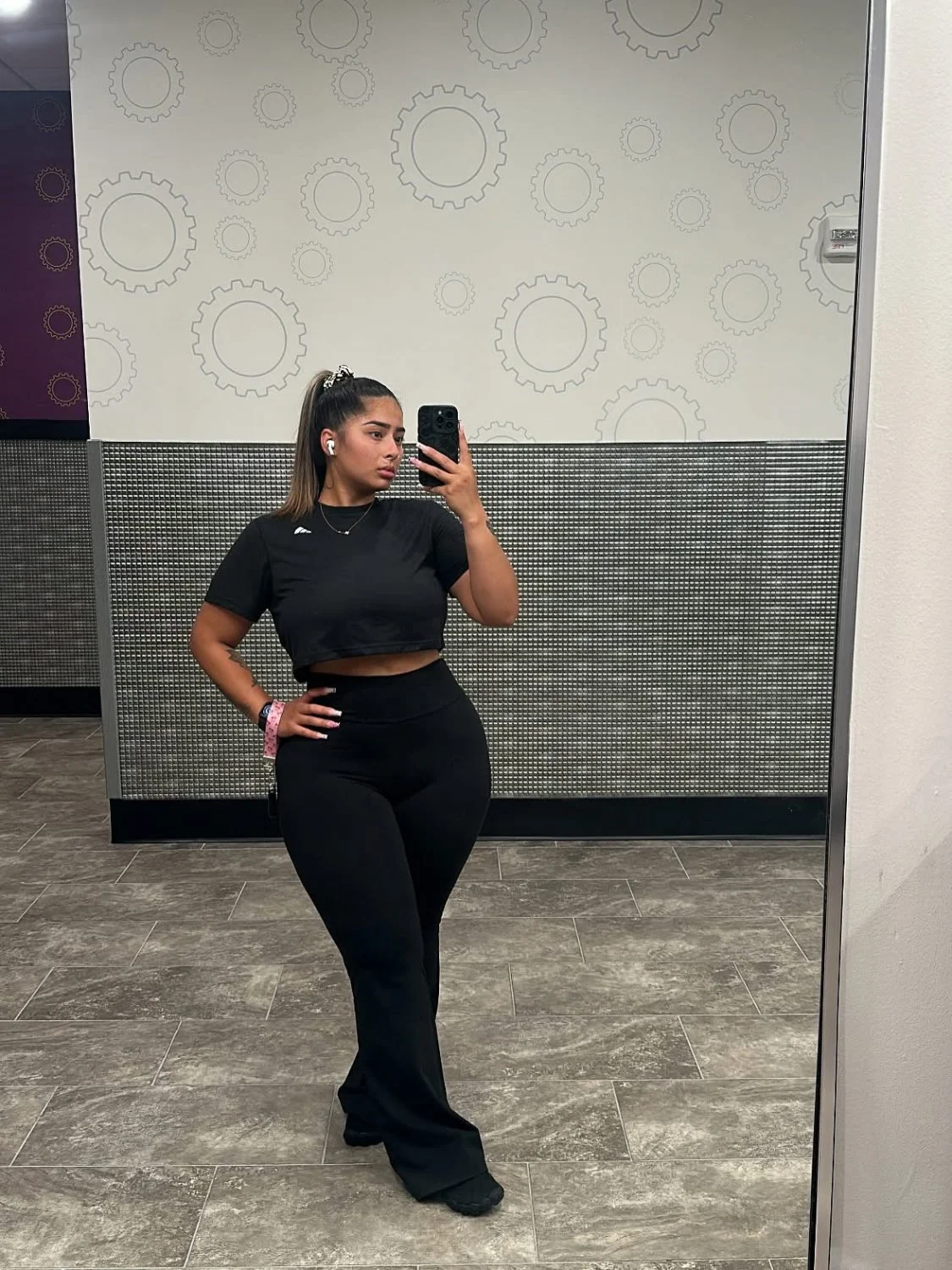 keepingupwqueen_ image 10