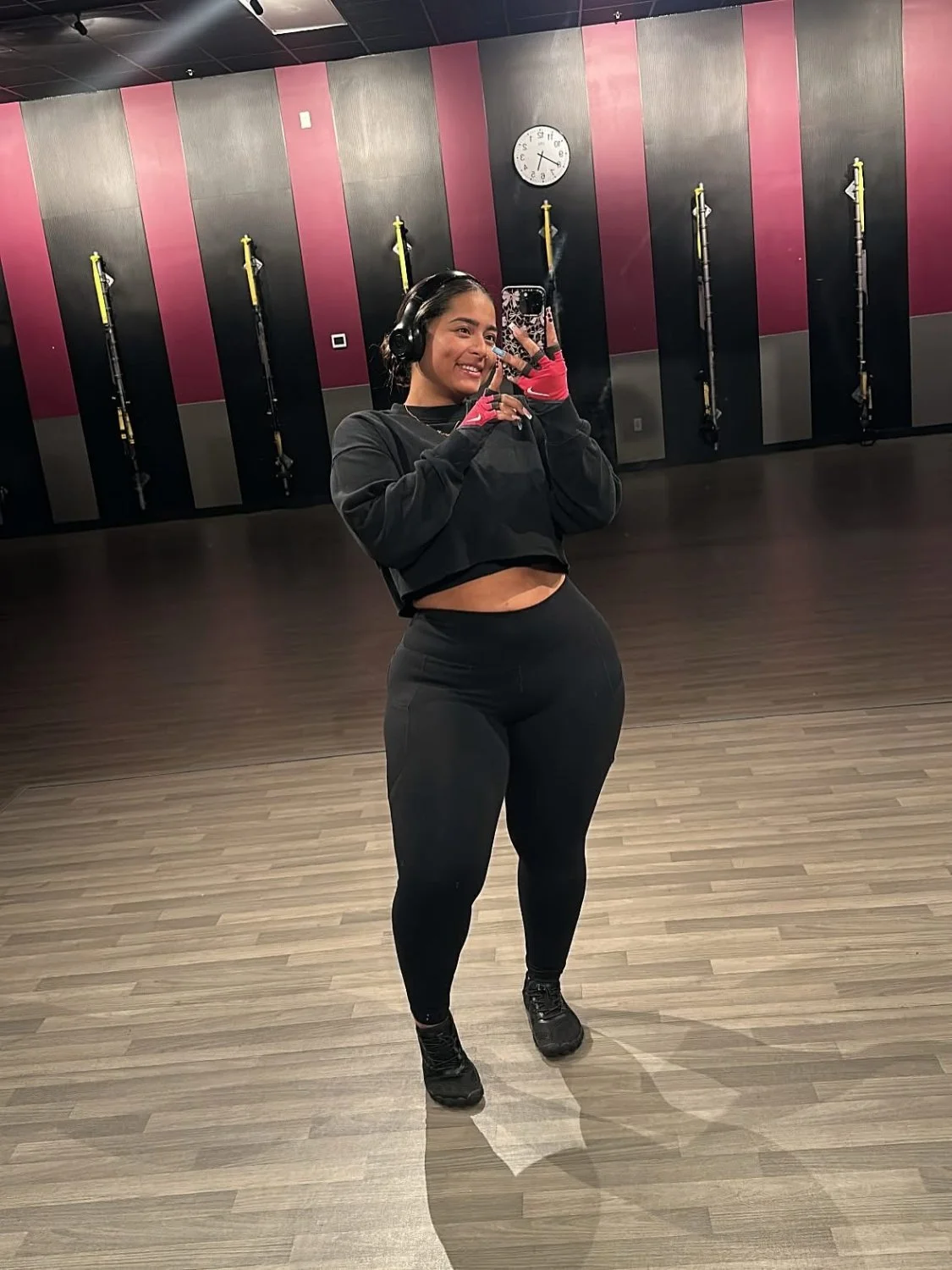 keepingupwqueen_ image 24