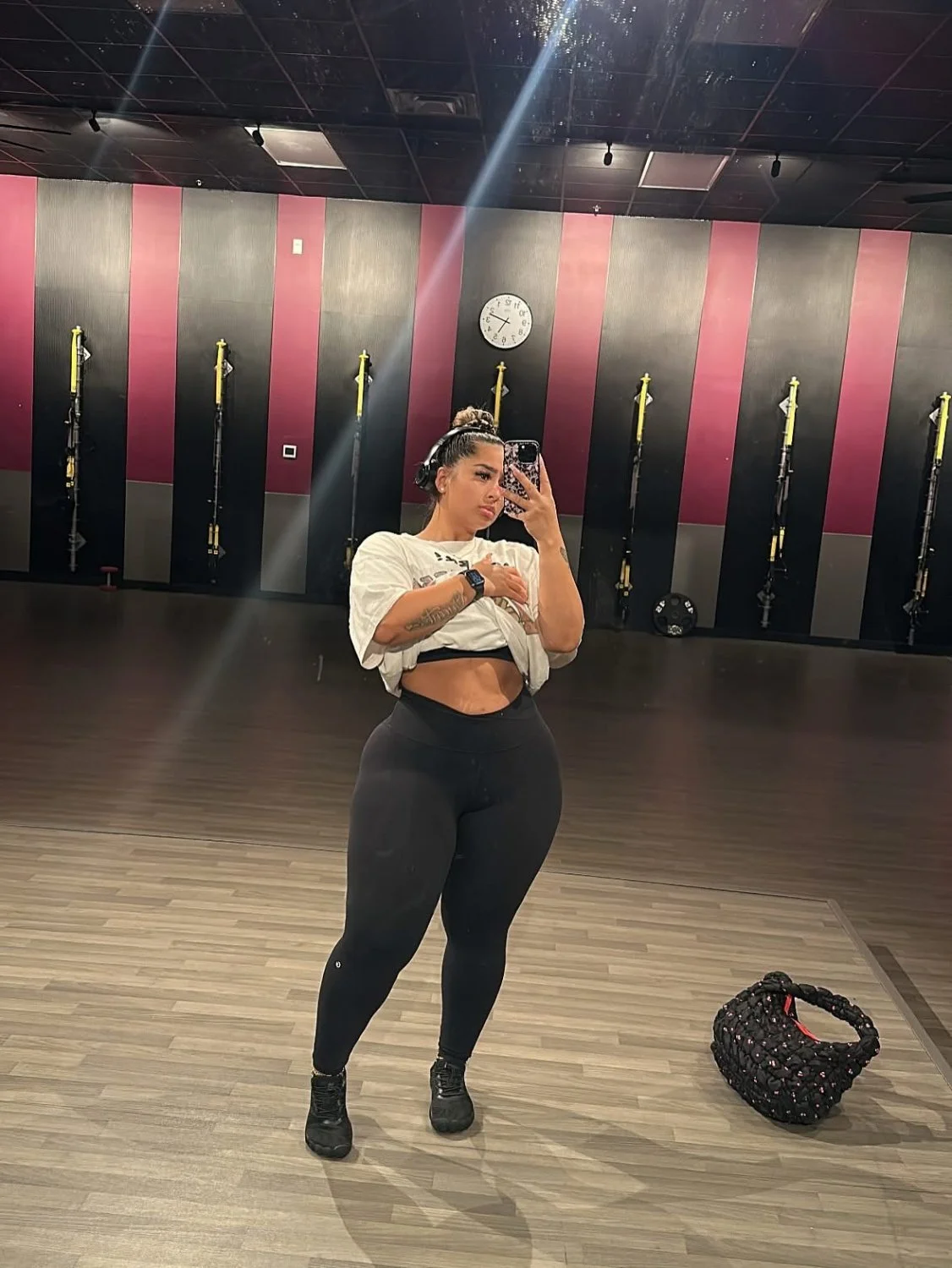 keepingupwqueen_ image 33