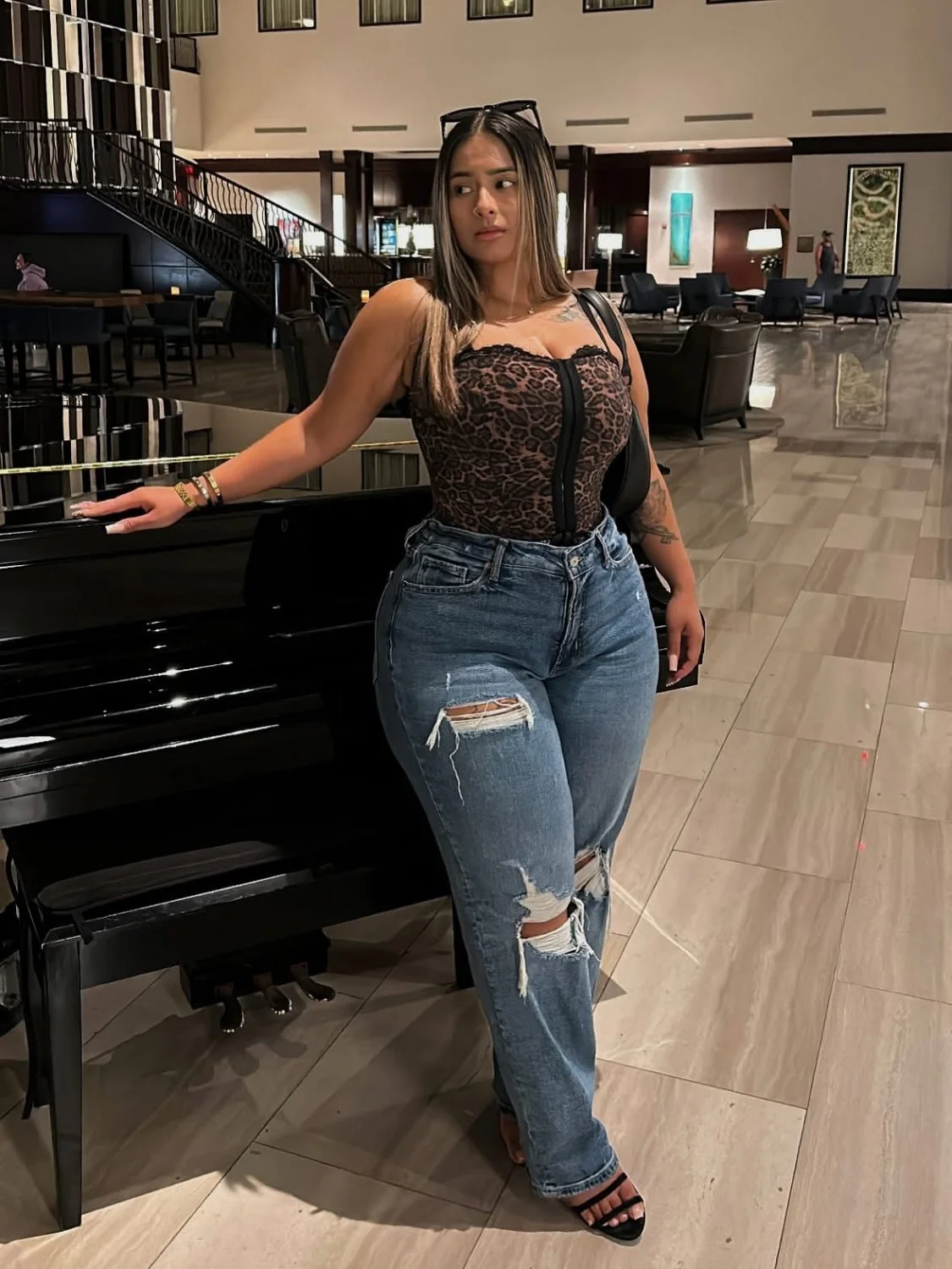 keepingupwqueen_ image 4