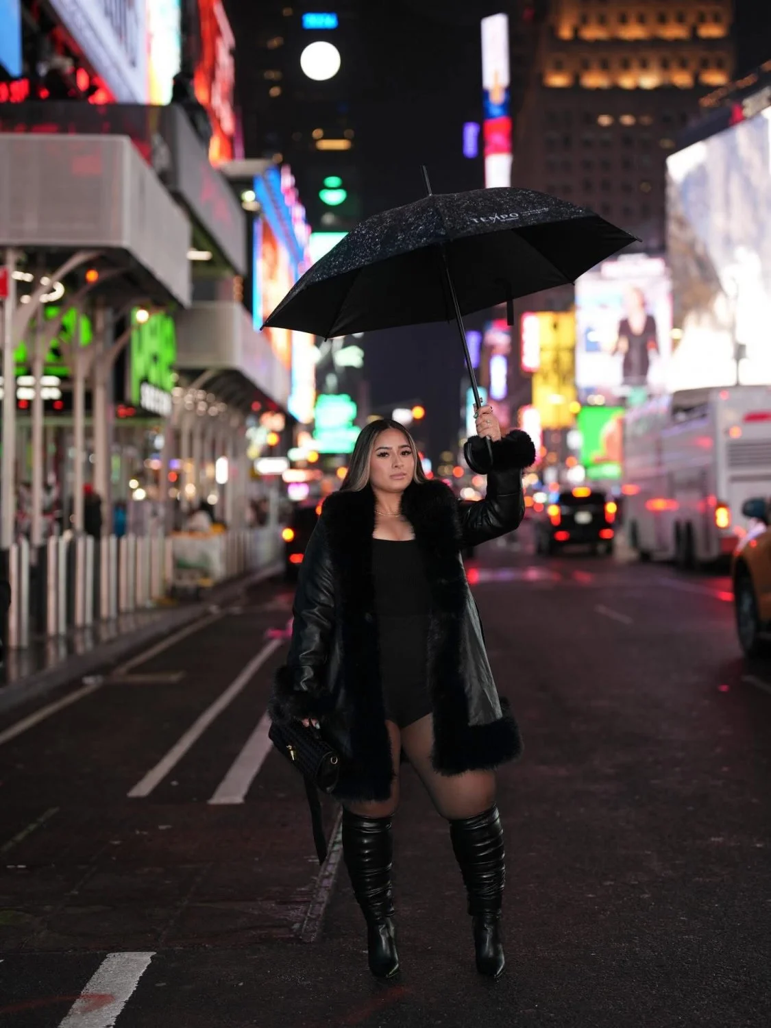 keepingupwqueen_ image 47