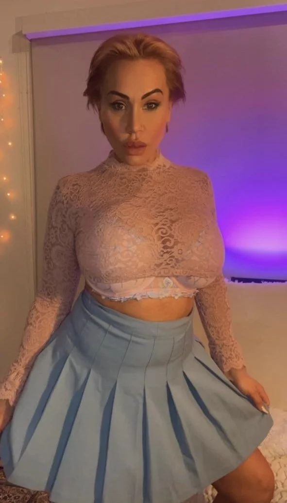 This milf also need some fun main image