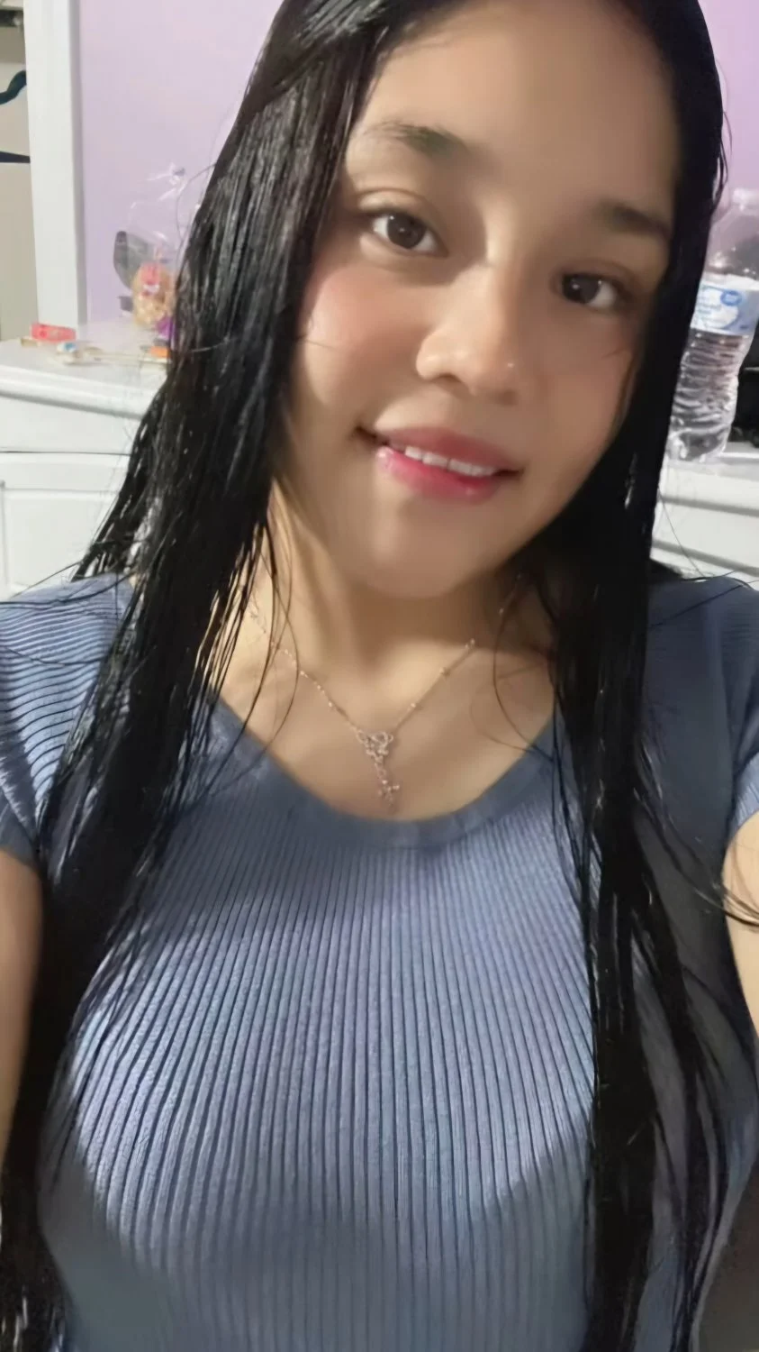 Que rika se vería esta carita de ángel, llena de semen🤭😋😏🥵🥵 image 13