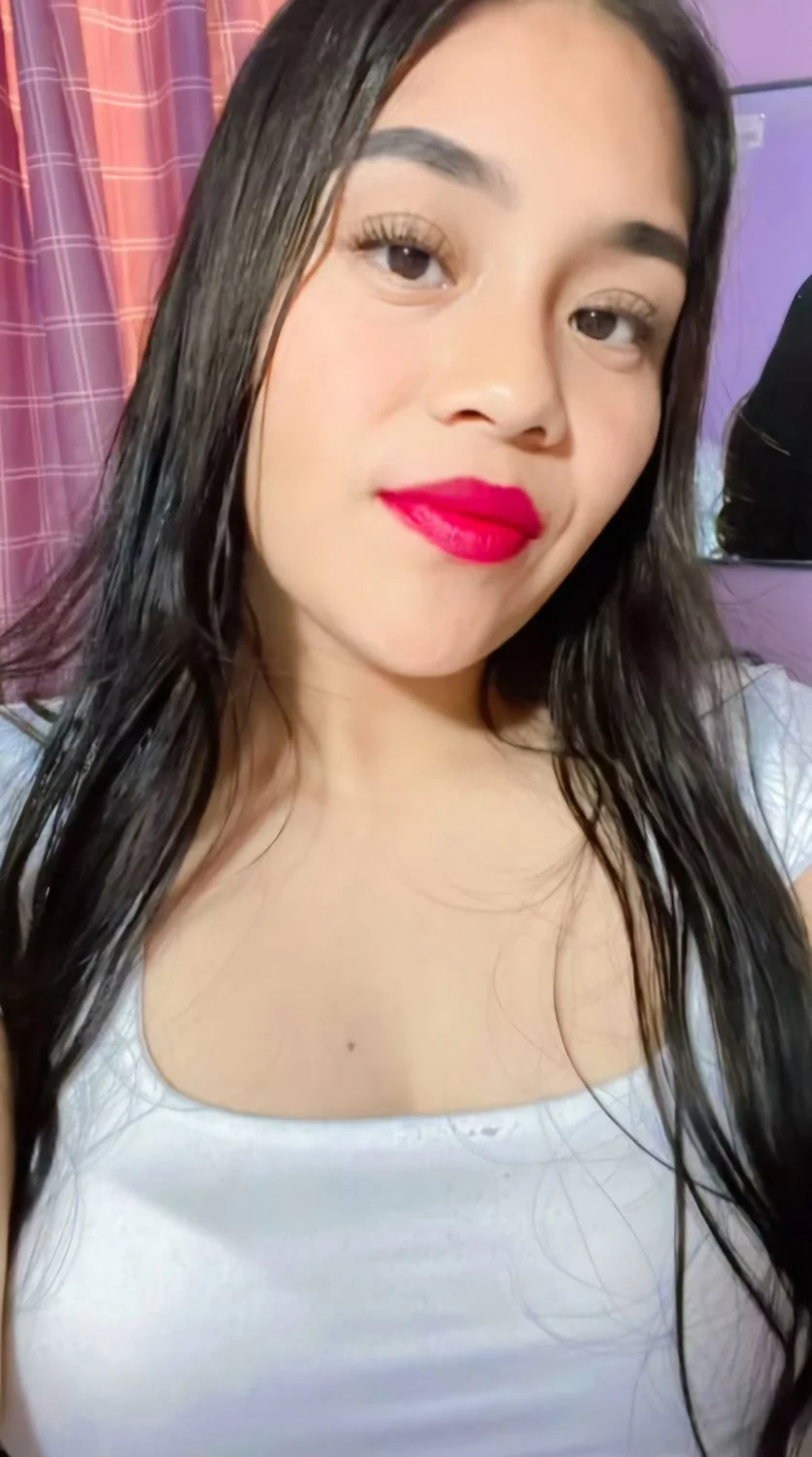Que rika se vería esta carita de ángel, llena de semen🤭😋😏🥵🥵 image 2