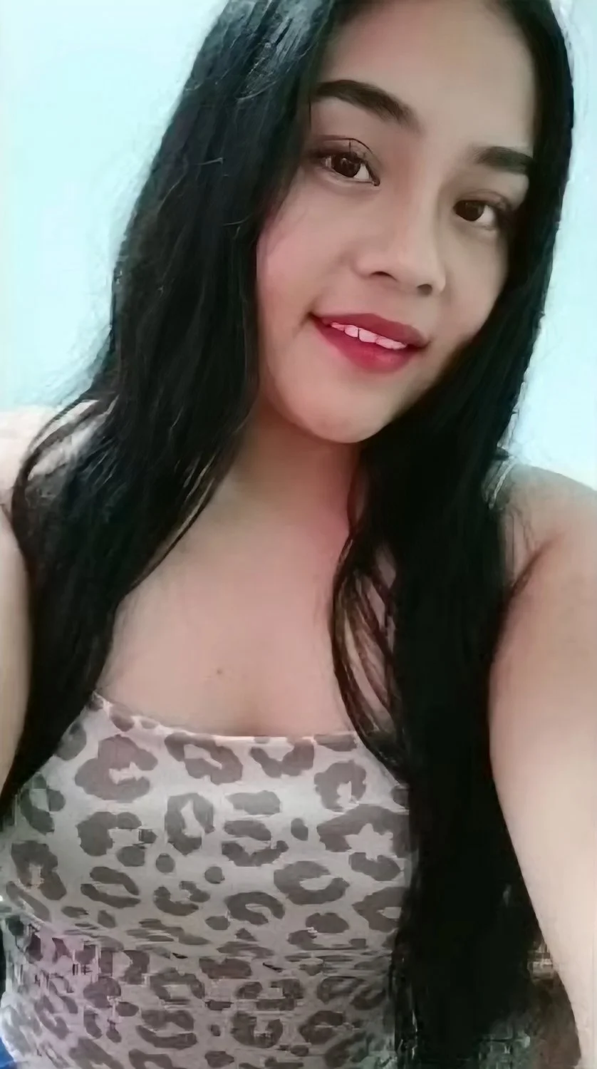 Que rika se vería esta carita de ángel, llena de semen🤭😋😏🥵🥵 image 21