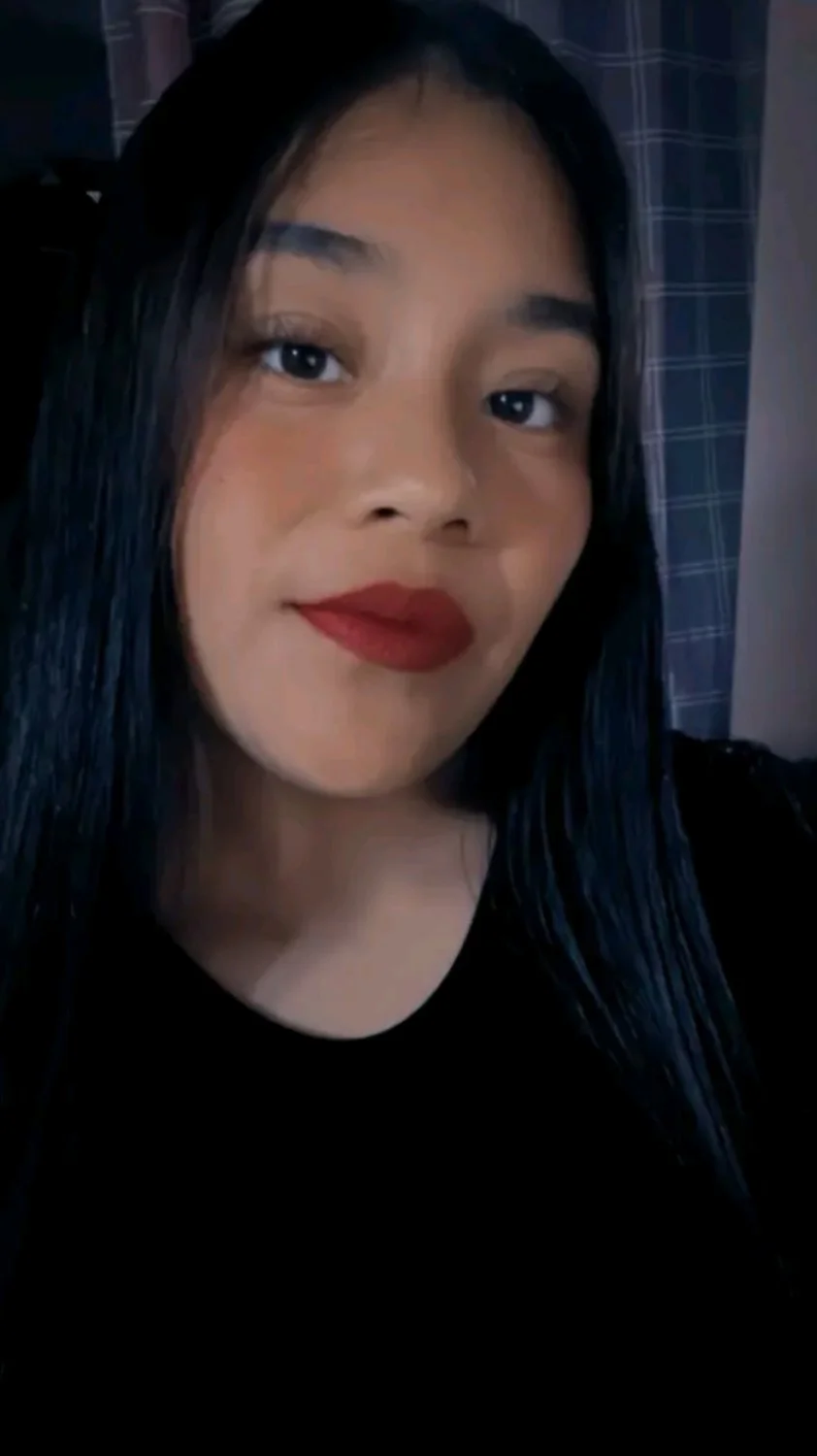 Que rika se vería esta carita de ángel, llena de semen🤭😋😏🥵🥵 image 5