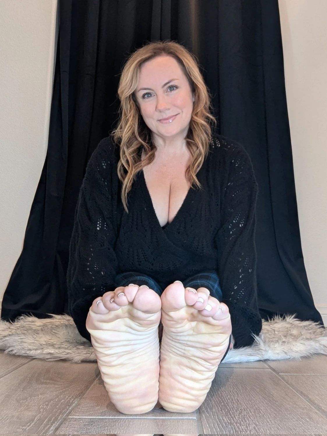 Aunties soles feet image 3